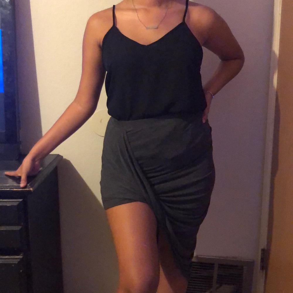 Grey skirt, never wore